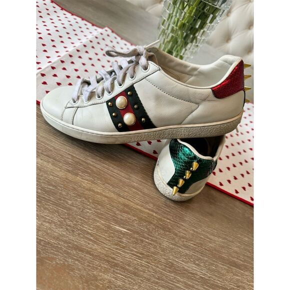 Gucci Women's Ace Studded Pearl Sneakers White Size 7.5 Athletic Shoes - Picture 6 of 14